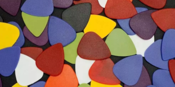 有哪些因素制约91色蝌蚪进入下一个生命周期？