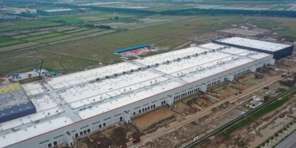 特斯拉上海工厂新突破：Model 3 周产可达 3000 辆