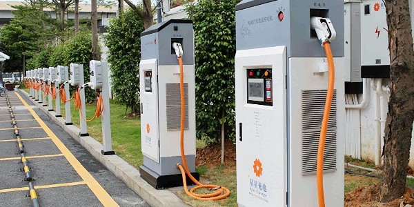 崔东树：需要进一步构建高质量充电基础设施体系